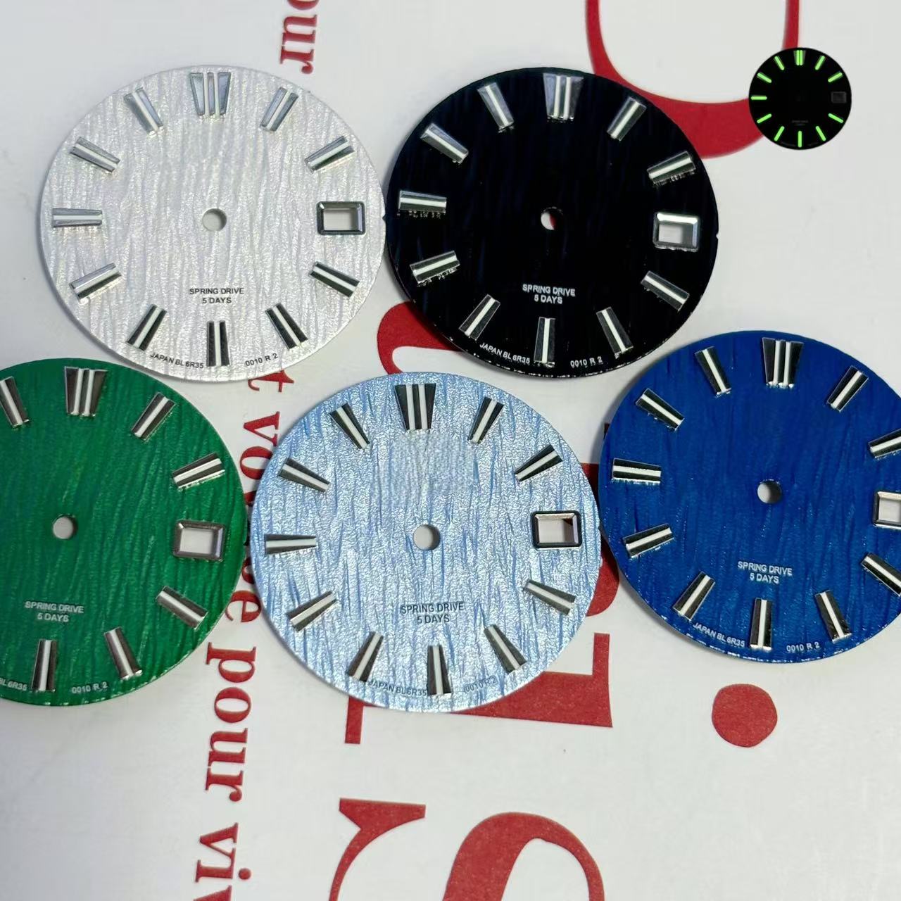 28.5mm Green Luminous Calendar - огляд і ціна Reel Case